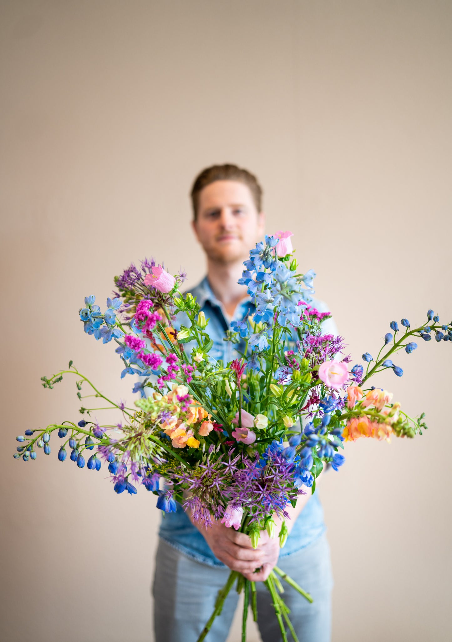 Op zoek naar een hele grote bos bloemen voor thuis? Wij bezorgen plukvers en snel!