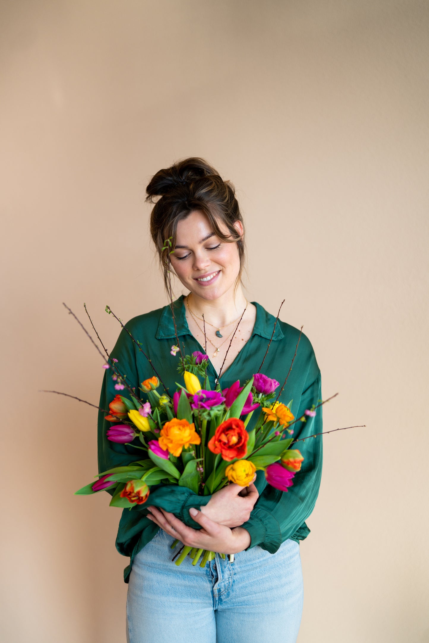 Voorjaarsboeket vol seizoensbloemen
