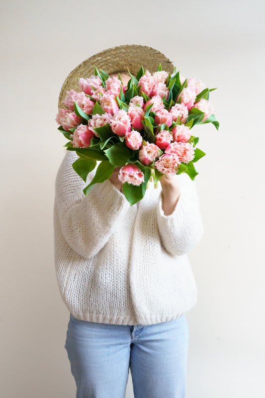 Bijzondere tulpen versturen? Deze bekroonde variant is geliefd onder vele! Met zijn heerlijke elegante vrouwelijk uitstraling is hij een succes in iedere woonkamer!