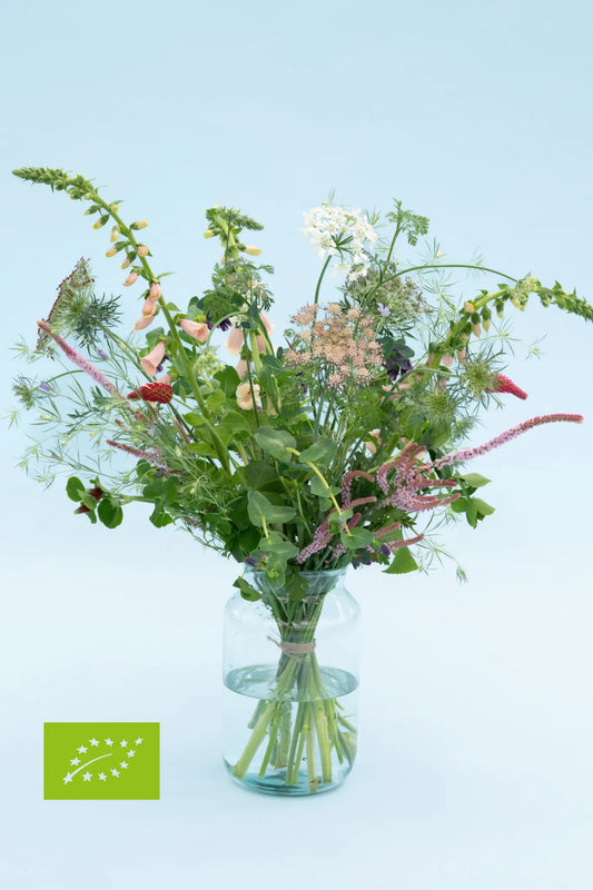 Cadeau zonder afval, geef bloemen met een groen hart