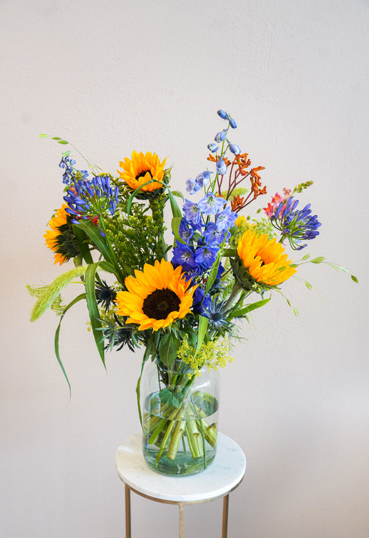 Zonnebloemen boeket Sunnyfest wordt plukvers geleverd van de kweker naar huis. Voor 12u besteld is morgen in huis!