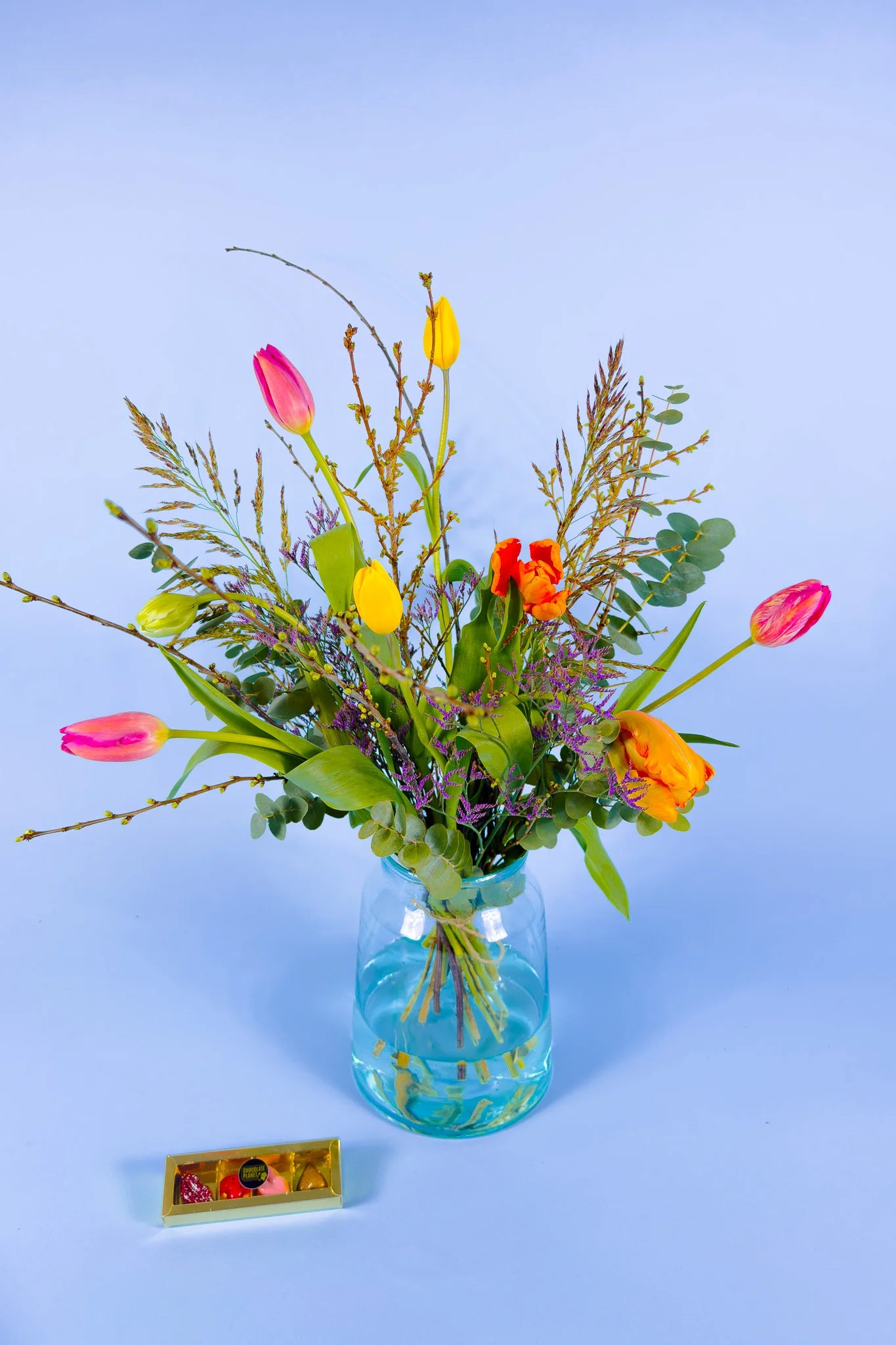Detail van Franse tulpen Chic Unique. Koop nu een elegant tulpenboeket
