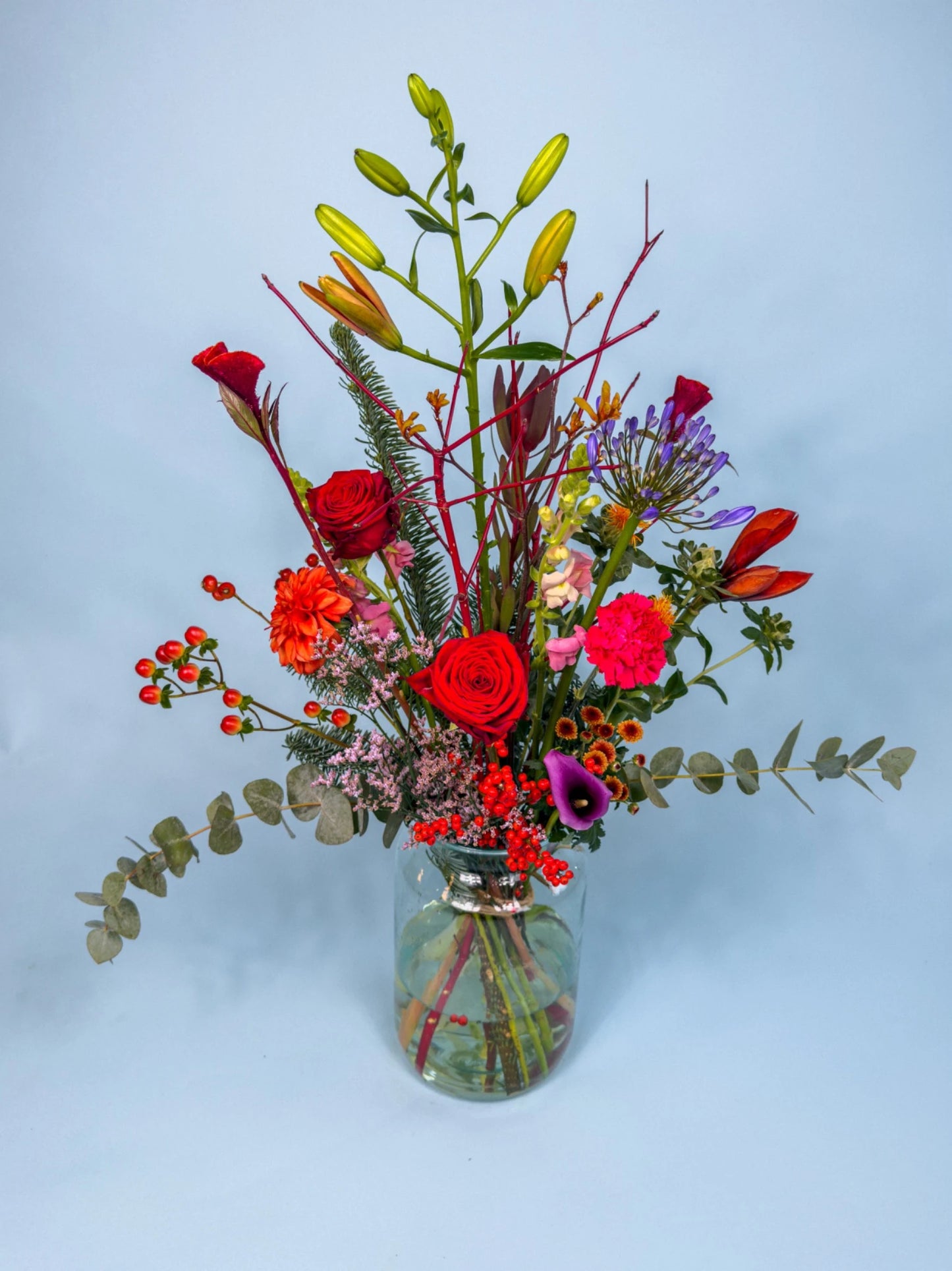 Rode bloemen herfstboeket – vers geplukt van Nederlandse bodem